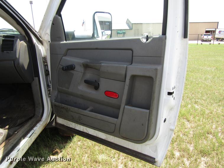 image for item DC0035 2008 Dodge Ram 4500 HD truck cab and chassis