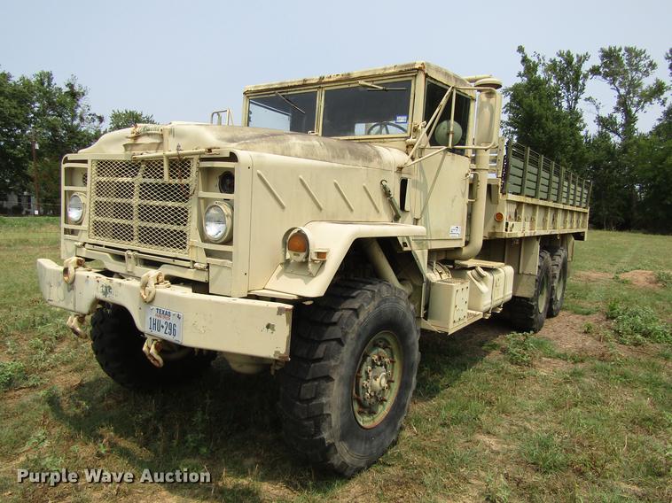 image for item DC0043 1989 BMY Harsco M972A2 flatbed truck