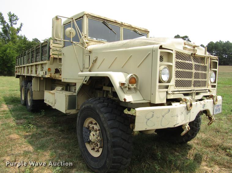 image for item DC0043 1989 BMY Harsco M972A2 flatbed truck