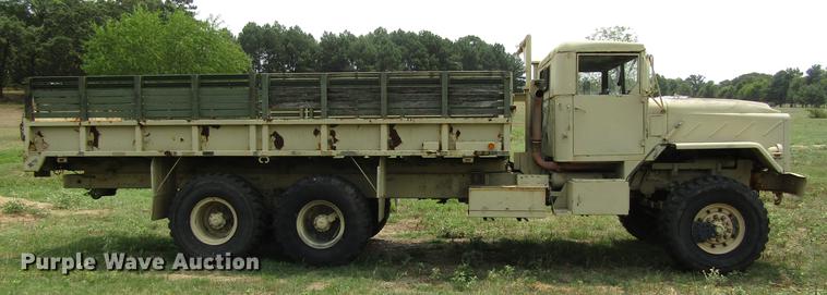 image for item DC0043 1989 BMY Harsco M972A2 flatbed truck