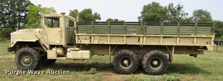 image for item DC0043 1989 BMY Harsco M972A2 flatbed truck