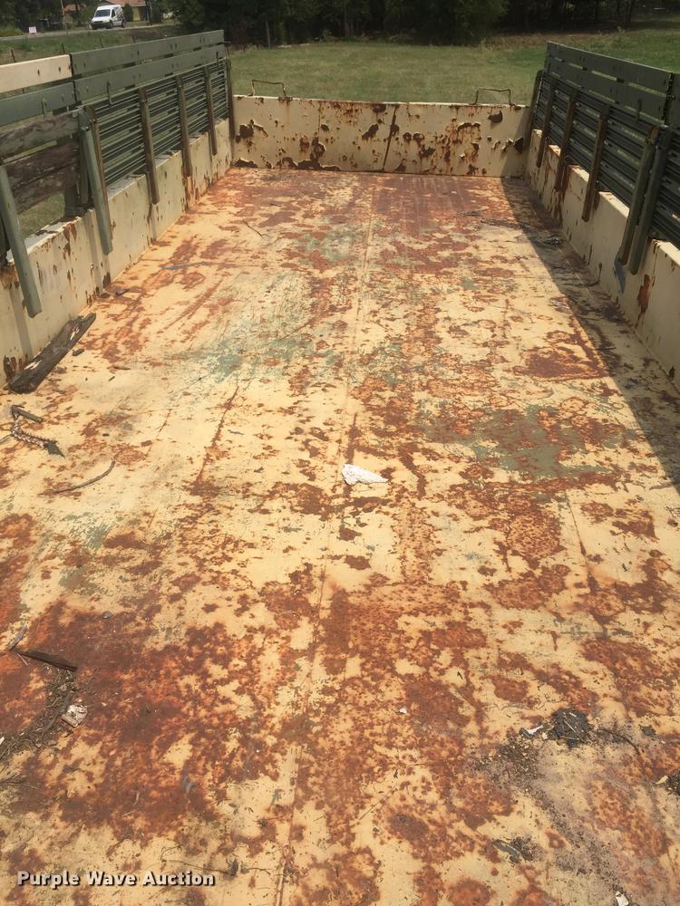 image for item DC0043 1989 BMY Harsco M972A2 flatbed truck