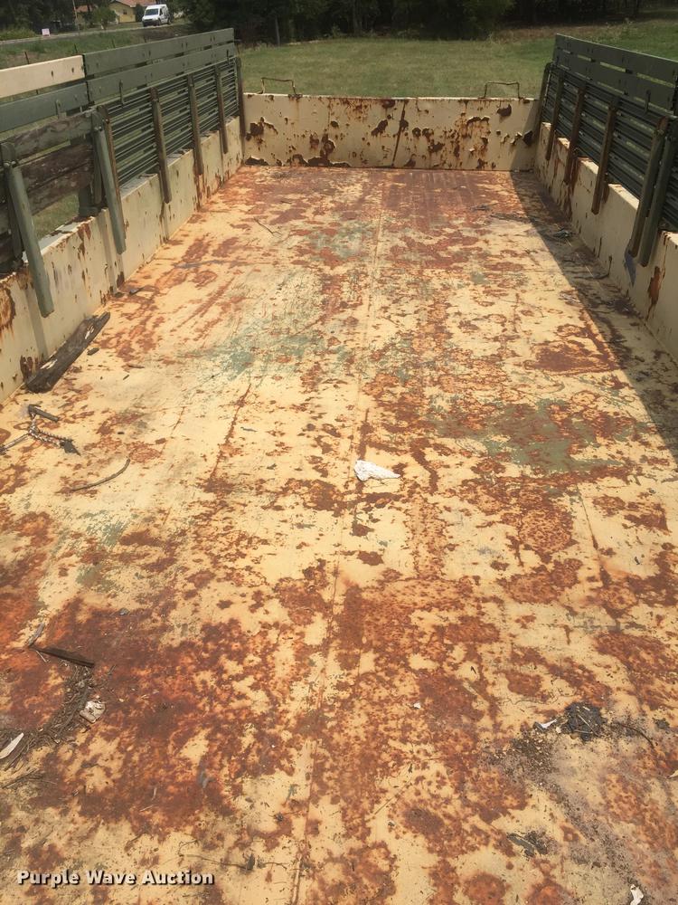 image for item DC0043 1989 BMY Harsco M972A2 flatbed truck