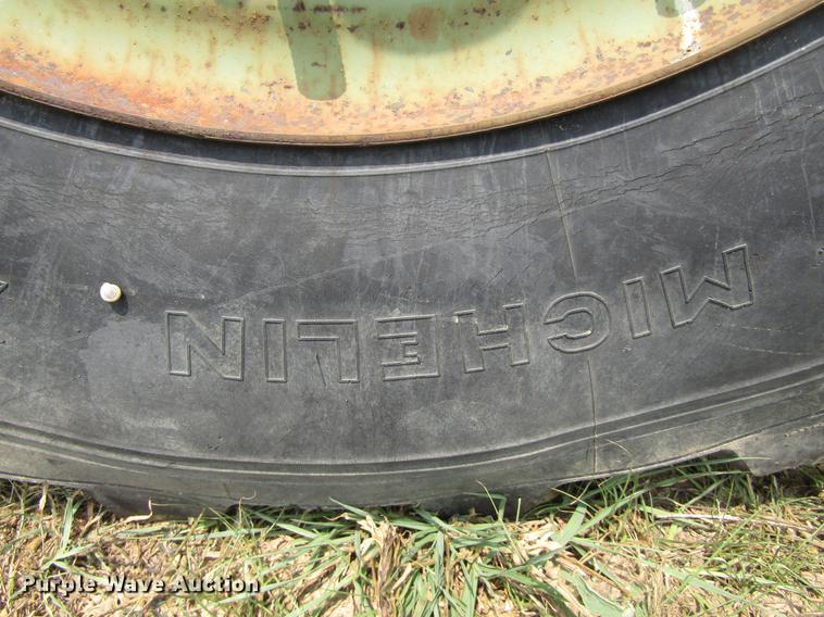 image for item DC0043 1989 BMY Harsco M972A2 flatbed truck