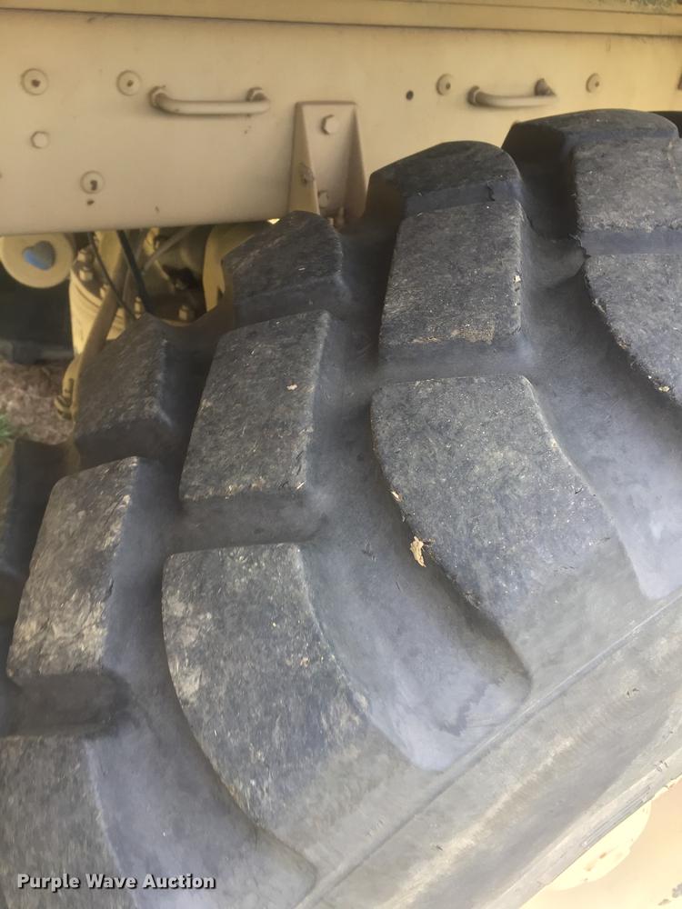 image for item DC0043 1989 BMY Harsco M972A2 flatbed truck