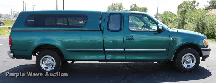 image for item DC7560 1997 Ford F150 SuperCab pickup truck