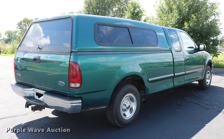 image for item DC7560 1997 Ford F150 SuperCab pickup truck