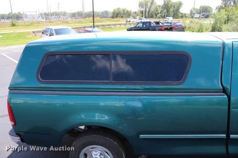 image for item DC7560 1997 Ford F150 SuperCab pickup truck