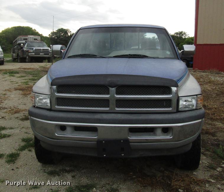 image for item DD4281 1995 Dodge Ram 2500 Club Cab pickup truck