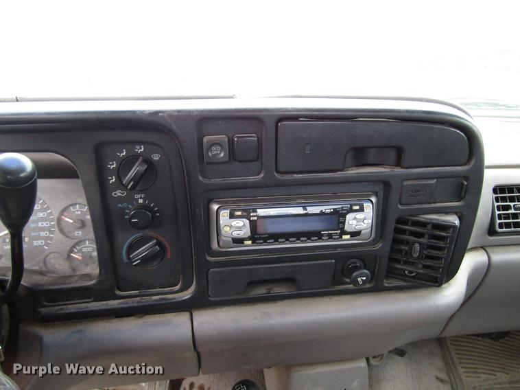 image for item DD4281 1995 Dodge Ram 2500 Club Cab pickup truck