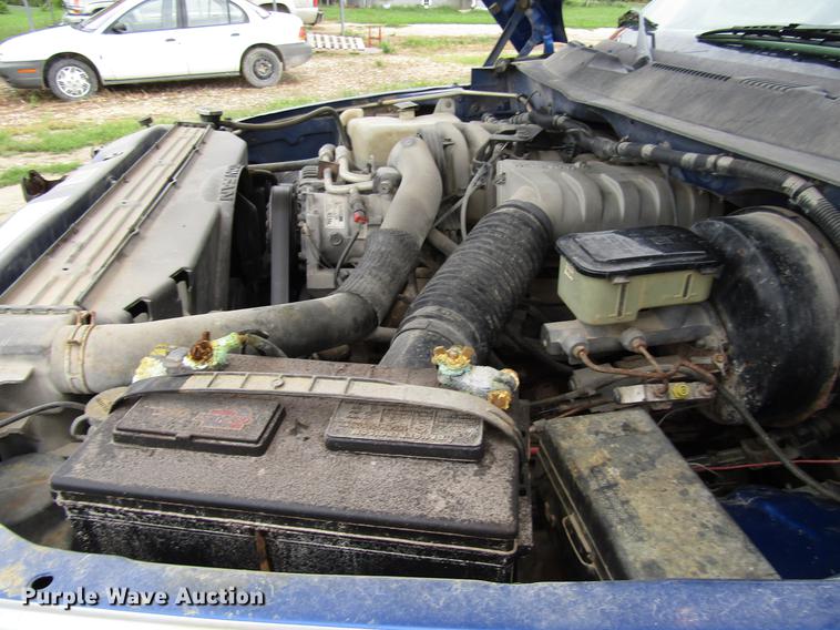 image for item DD4281 1995 Dodge Ram 2500 Club Cab pickup truck
