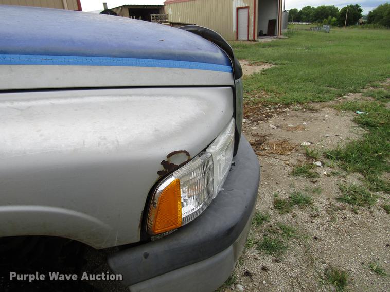 image for item DD4281 1995 Dodge Ram 2500 Club Cab pickup truck