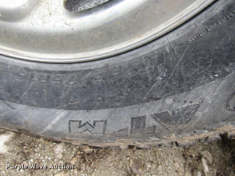 image for item DD4281 1995 Dodge Ram 2500 Club Cab pickup truck