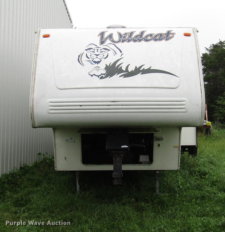 image for item DD4288 2001 Forest River Wildcat camper