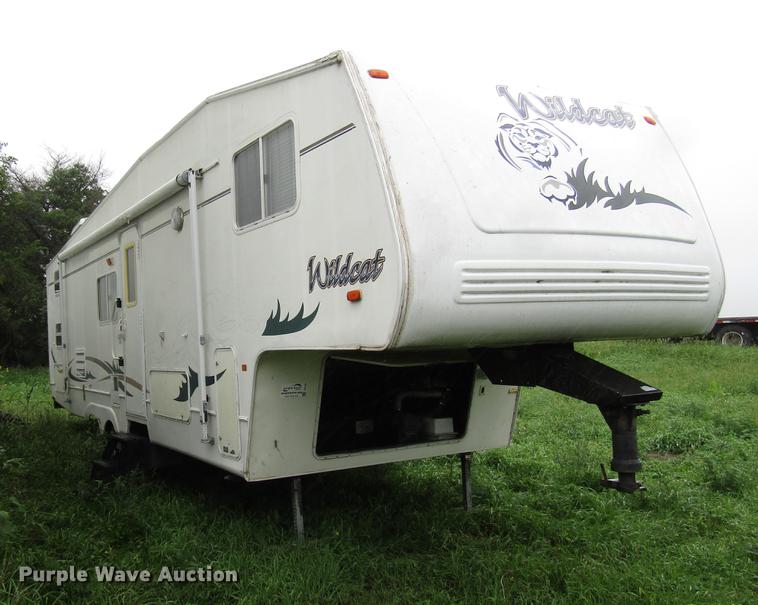 image for item DD4288 2001 Forest River Wildcat camper