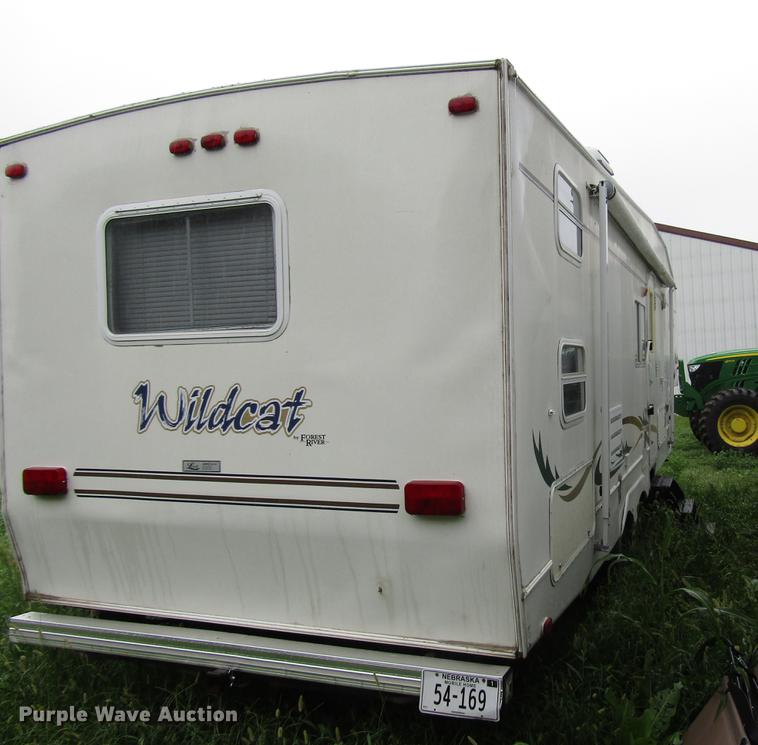 image for item DD4288 2001 Forest River Wildcat camper