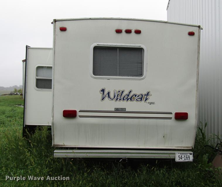 image for item DD4288 2001 Forest River Wildcat camper