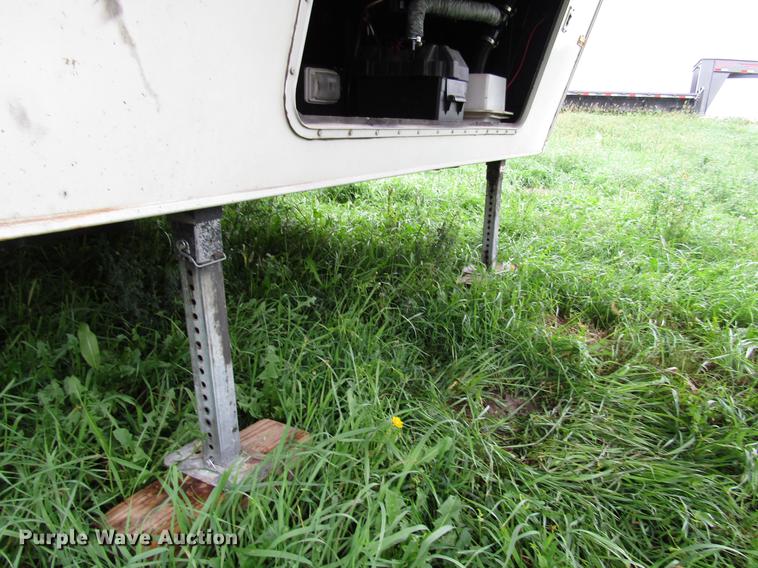 image for item DD4288 2001 Forest River Wildcat camper