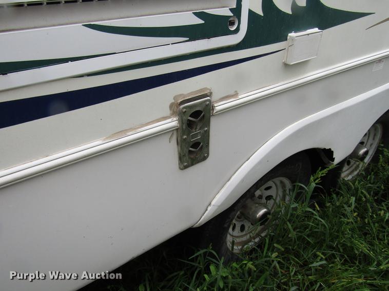 image for item DD4288 2001 Forest River Wildcat camper