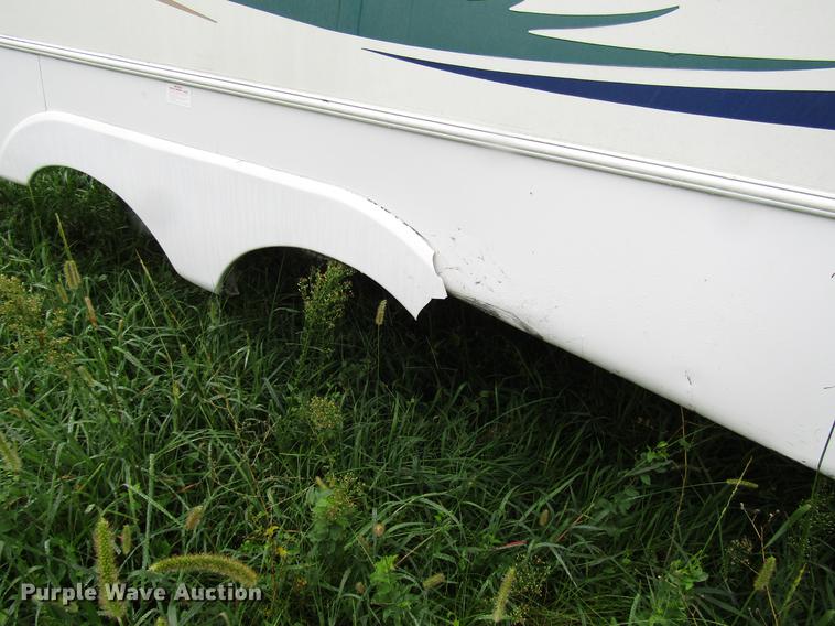 image for item DD4288 2001 Forest River Wildcat camper