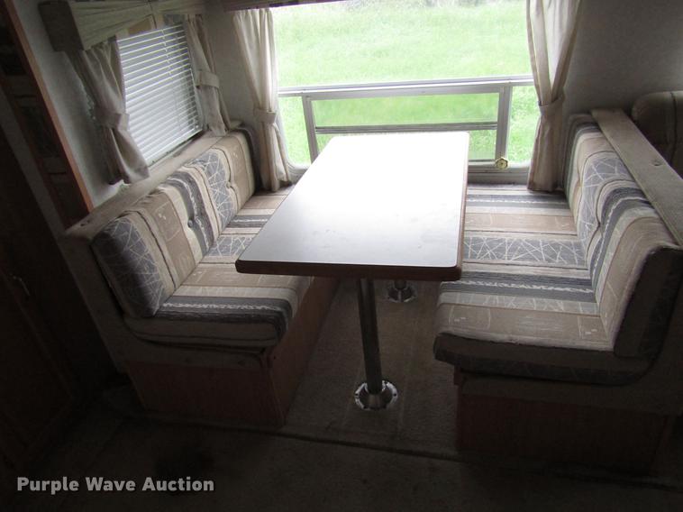 image for item DD4288 2001 Forest River Wildcat camper