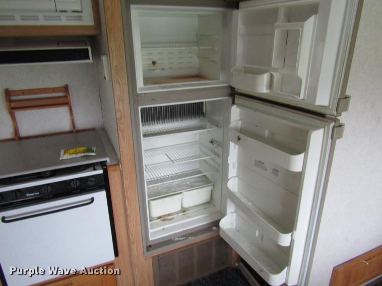 image for item DD4288 2001 Forest River Wildcat camper