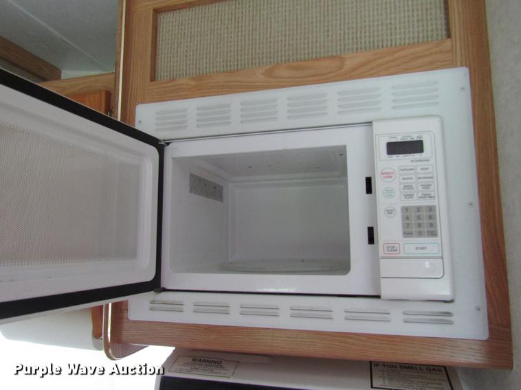 image for item DD4288 2001 Forest River Wildcat camper