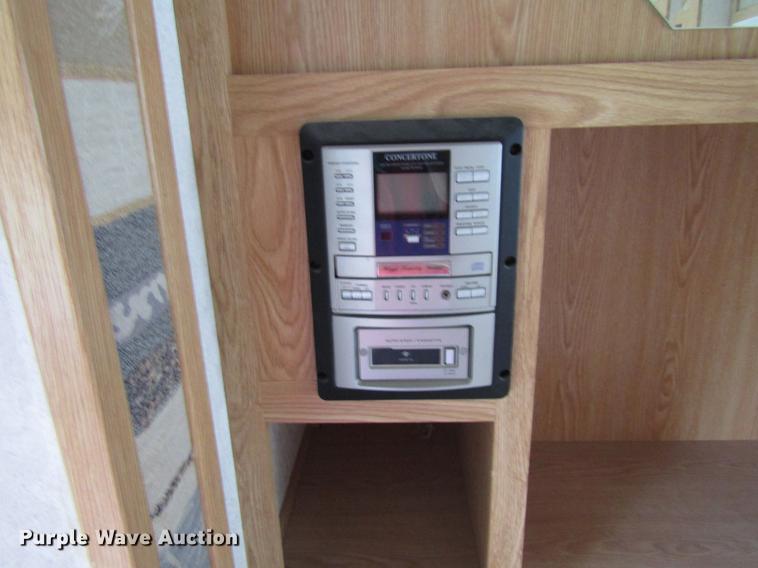 image for item DD4288 2001 Forest River Wildcat camper