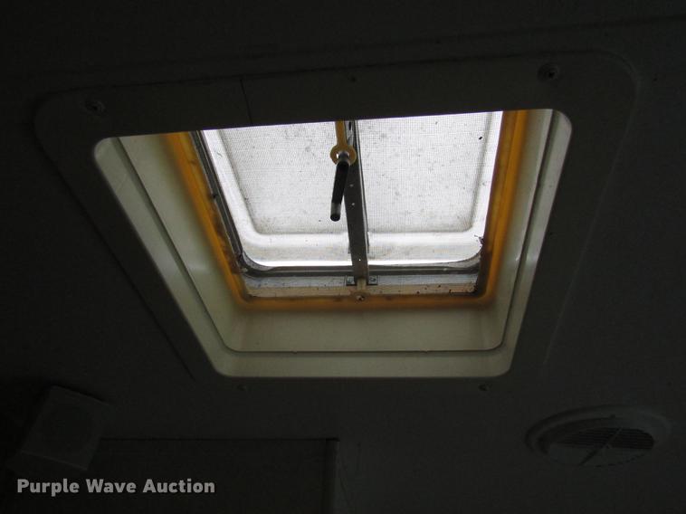 image for item DD4288 2001 Forest River Wildcat camper