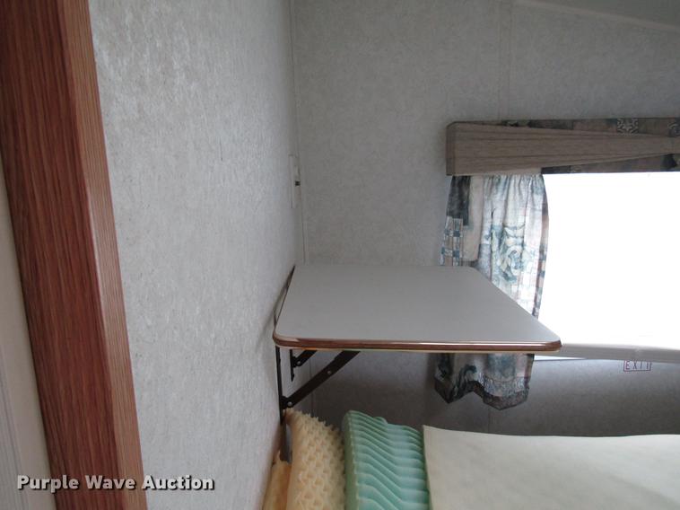 image for item DD4288 2001 Forest River Wildcat camper