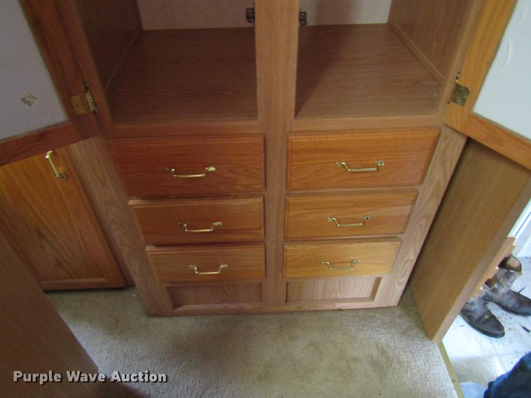 image for item DD4288 2001 Forest River Wildcat camper