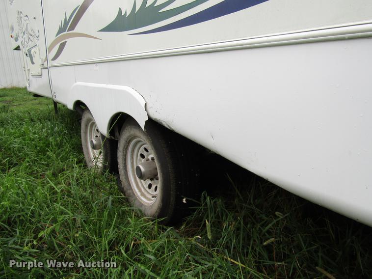 image for item DD4288 2001 Forest River Wildcat camper