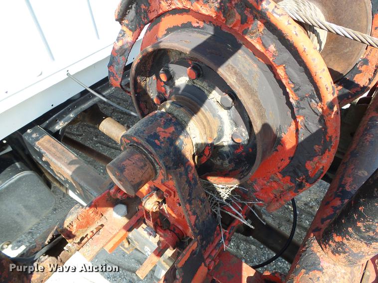 image for item DD5832 1988 Ford F800 flatbed truck