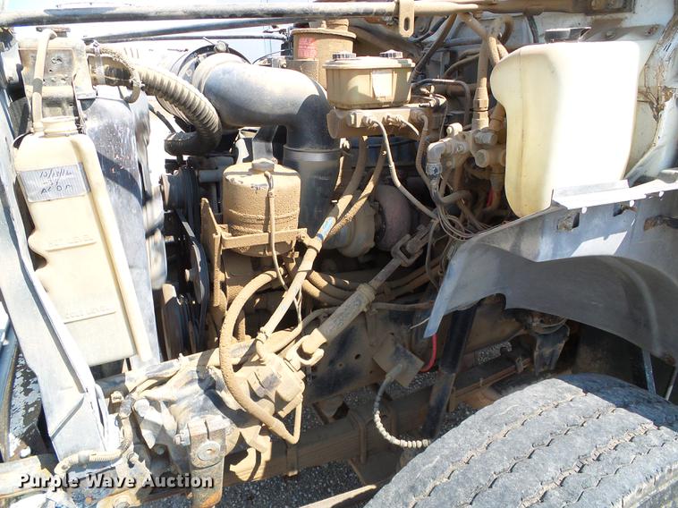 image for item DD5832 1988 Ford F800 flatbed truck