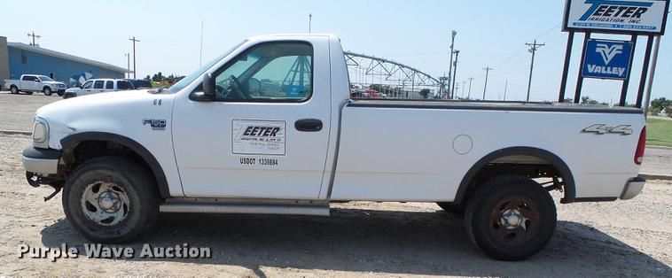 image for item DD5833 2001 Ford F150 XL pickup truck