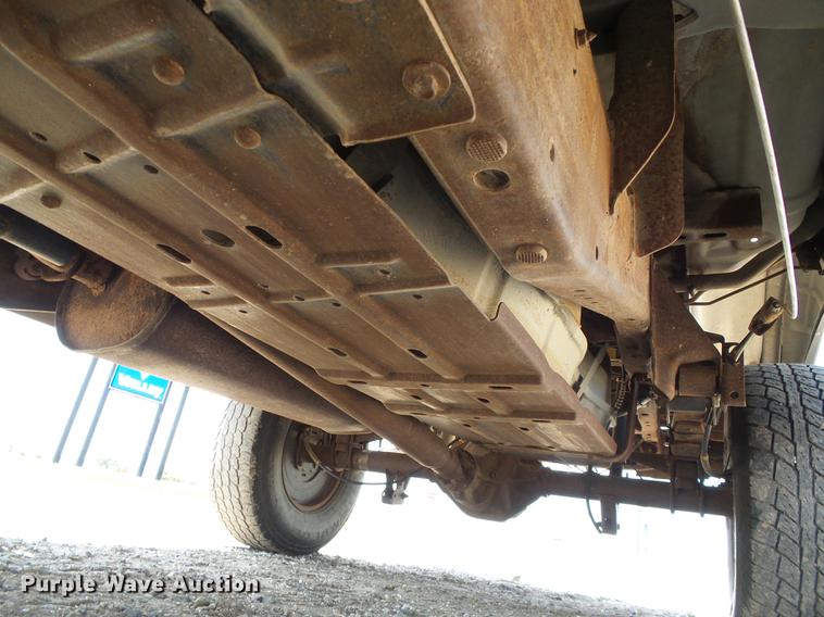 image for item DD5833 2001 Ford F150 XL pickup truck