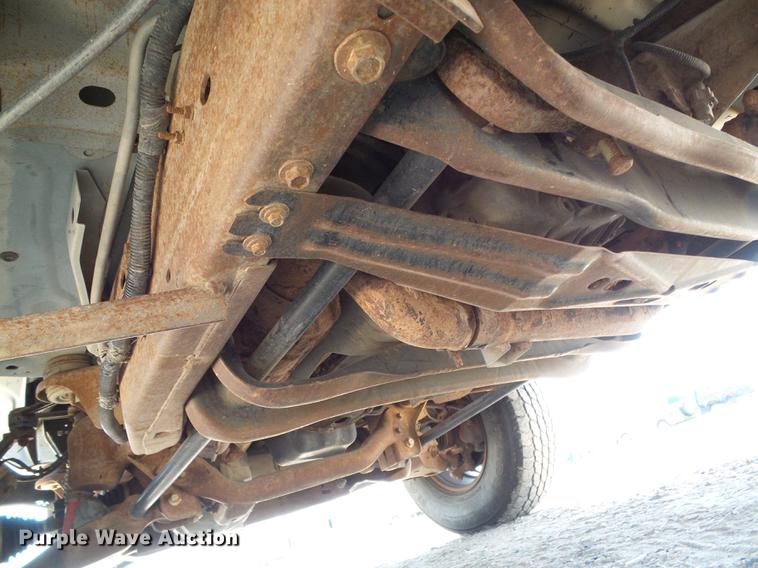 image for item DD5833 2001 Ford F150 XL pickup truck