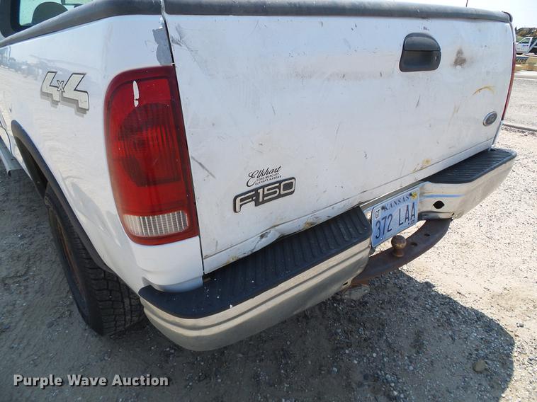 image for item DD5833 2001 Ford F150 XL pickup truck