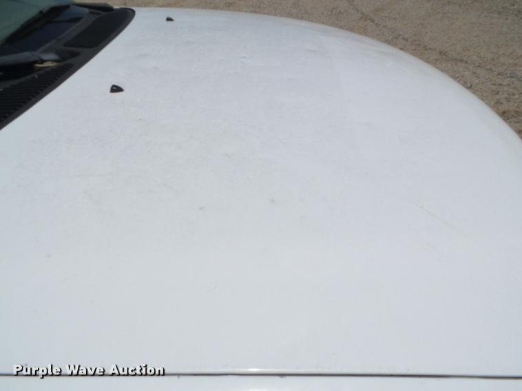 image for item DD5833 2001 Ford F150 XL pickup truck