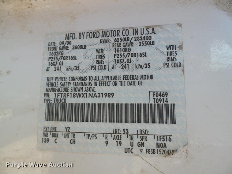 image for item DD5833 2001 Ford F150 XL pickup truck