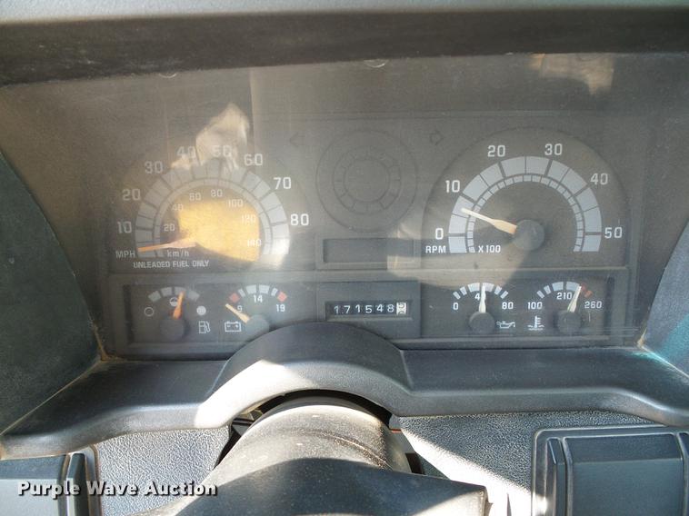 image for item DD5838 1995 Chevrolet Kodiak C5500 flatbed truck