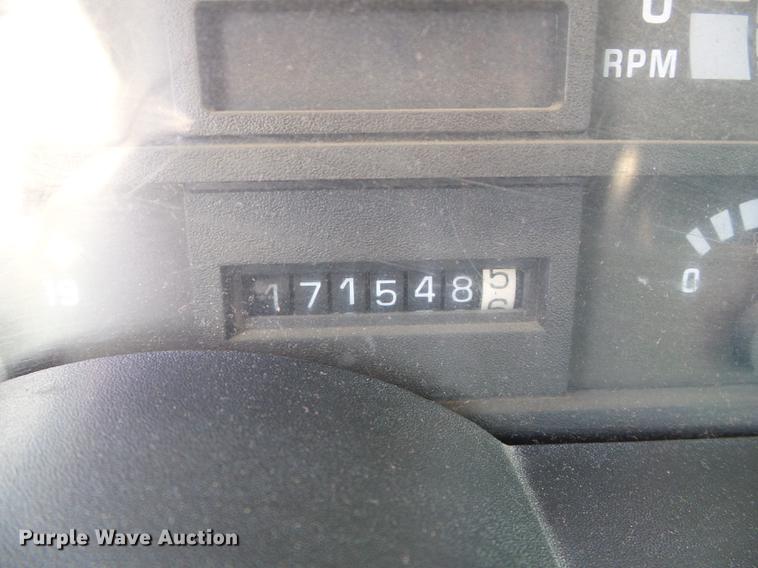 image for item DD5838 1995 Chevrolet Kodiak C5500 flatbed truck