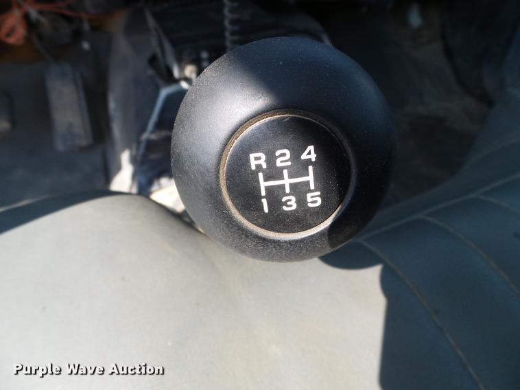 image for item DD5838 1995 Chevrolet Kodiak C5500 flatbed truck