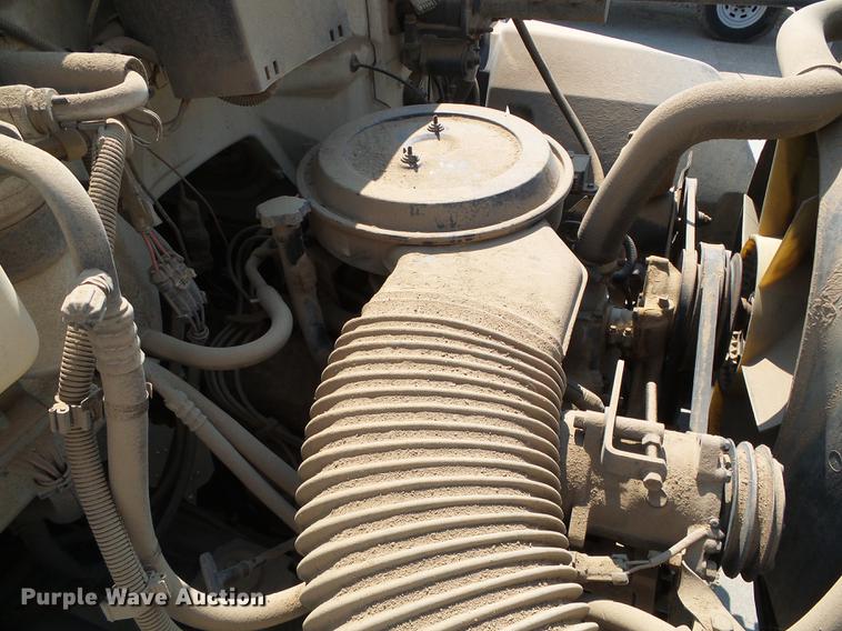 image for item DD5838 1995 Chevrolet Kodiak C5500 flatbed truck