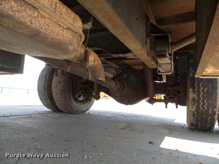 image for item DD5838 1995 Chevrolet Kodiak C5500 flatbed truck