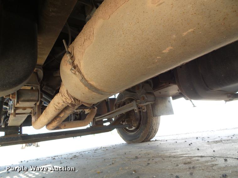 image for item DD5838 1995 Chevrolet Kodiak C5500 flatbed truck