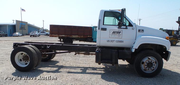 image for item DD5839 1999 Chevrolet C6500 truck cab and chassis