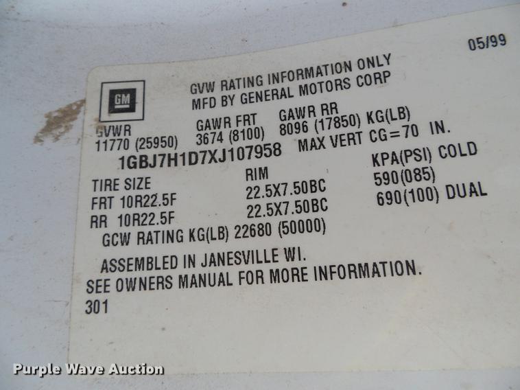 image for item DD5839 1999 Chevrolet C6500 truck cab and chassis