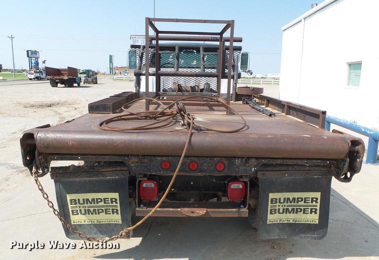 image for item DD5840 1995 Chevrolet Kodiak C5500 flatbed truck