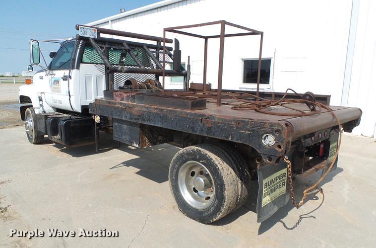 image for item DD5840 1995 Chevrolet Kodiak C5500 flatbed truck